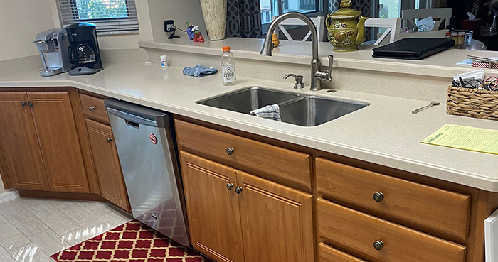 before_cabinet_01